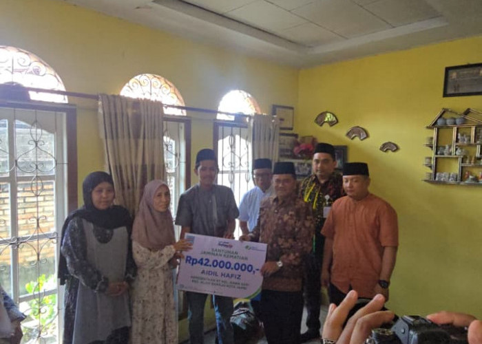 Santunan Jaminan Kematian Diserahkan, Bukti Nyata Perlindungan bagi Ketua RT