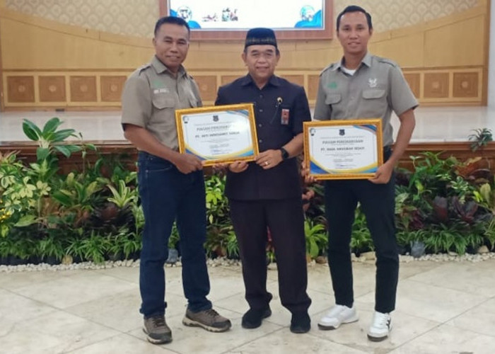 Atas Kegiatan CSR nya, 2 Unit Bisnis Asian Agri di Jambi Terima Apresiasi dari Pemkab Tanjab Barat