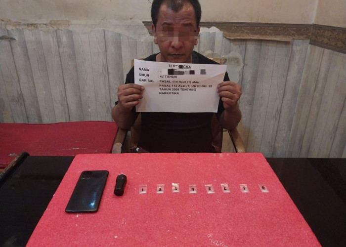 Simpan Sabu di Got, Pengedar Narkoba Ditangkap Satresnarkoba Polresta Jambi