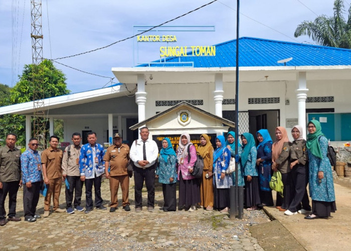 Optimalkan Layanan Warga Tanjab Timur, SKK Migas PetroChina Bedah Kantor Desa Sungai Toman