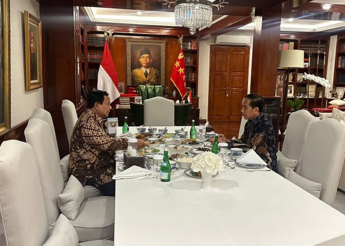 Makan Malam Bersama di Kertanegara: Prabowo dan Jokowi Saling Berbagi Cerita