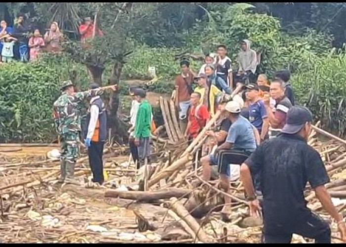 Geger Pagi Hari! Mayat Pria Ditemukan Mengapung di Sungai Batang Pelepat, Ternyata Warga yang Hilang