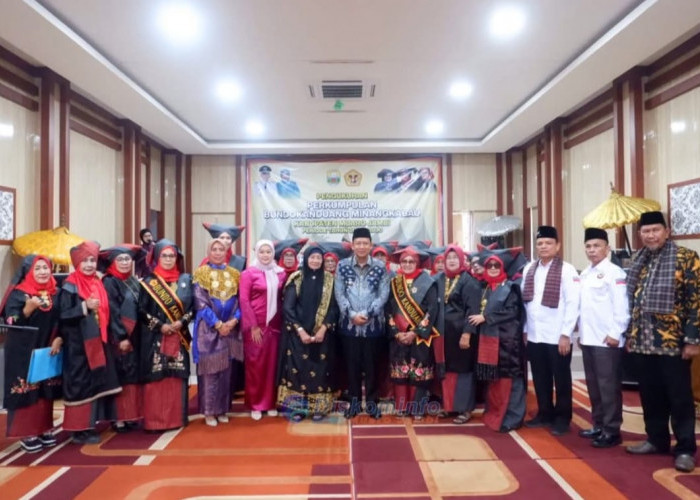 Bupati BBS Hadiri Pengukuhan Pengurus Bundo Kanduang Minangkabau,  Simbol Kepemimpinan Perempuan  Muaro Jambi