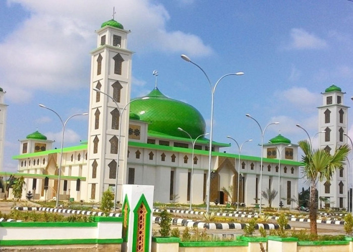 PKL Wajib Baca! Pol PP Kabupaten Tebo Larang Jualan Pagi di Masjid Agung Al Ittihad