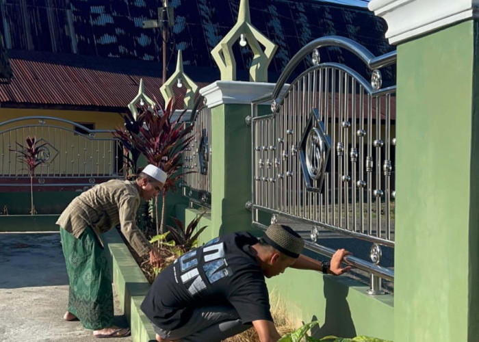 Bersihkan Masjid Selama 14 Hari, Kejari Merangin Pantau Sanksi Sosial Kasus Anak Melalui Restorative Justice