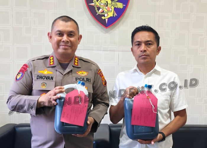 Dari Mana Asal dan Tujuan 6.818 Liter BBM Ilegal yang Diamankan Polisi di Sungai Batanghari? Ini Penjelasannya