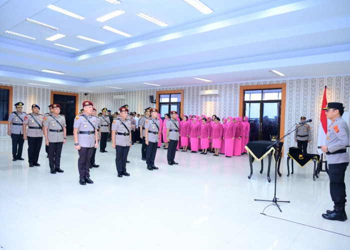 Kapolda Jambi Pimpin Sertijab 5 PJU dan 2 Kapolres di Polda Jambi