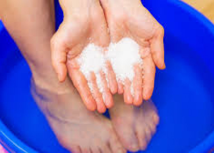  Kaki Bebas Bau dan Sehat dengan Air Garam