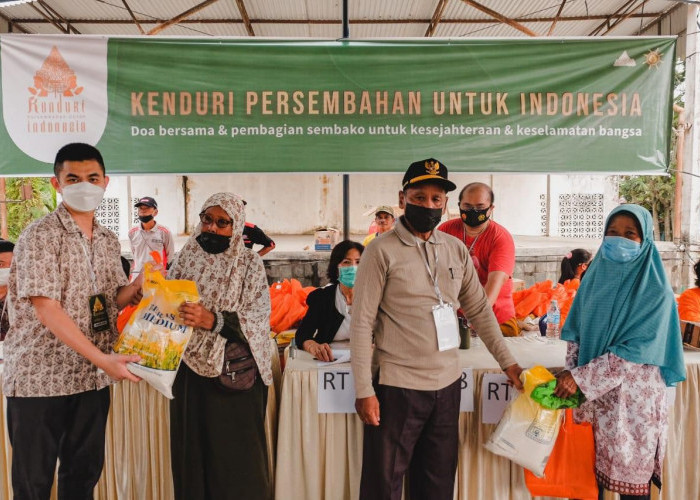 Masyarakat Jambi Terima 1000 Paket Sembako Kenduri Persembahan untuk Indonesia 