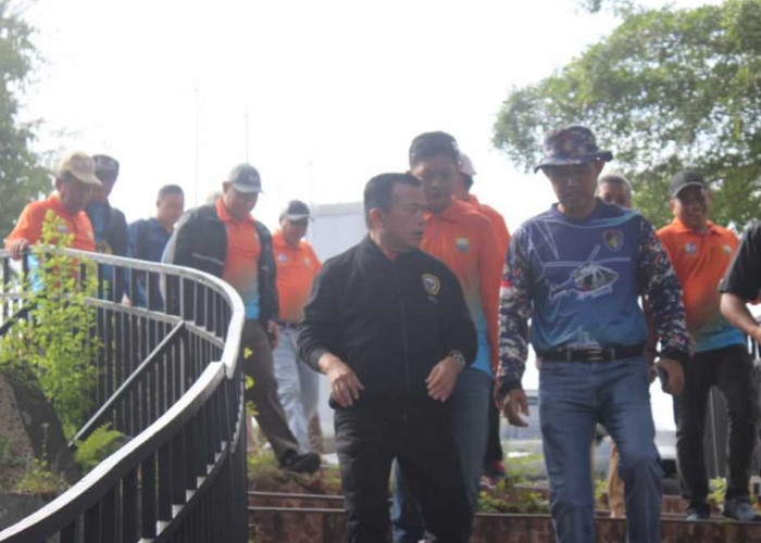 Lomba Pacu Perahu 2026 Resmi Dibuka, Al Haris Dorong Sungai Batanghari Bersih dan Hidupkan Ekonomi