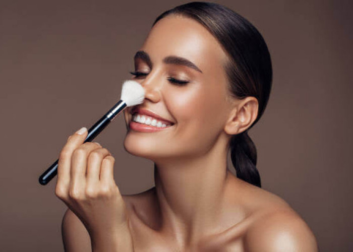 Mudah dan Cepat, Ini 7 Cara Makeup Natural untuk Pemula 