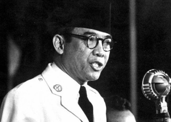 Pencabutan TAP MPRS No XXXIII/MPRS/1967 Jadi Momen Mengembalikan Martabat Presiden Soekarno