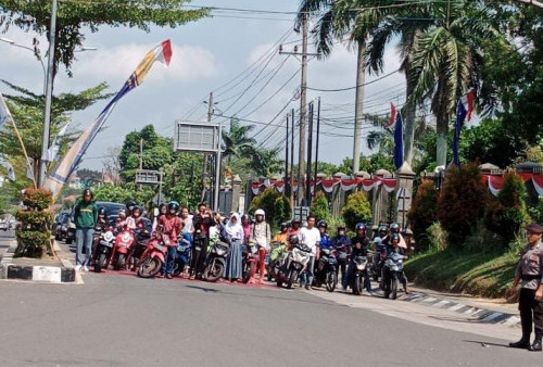 Begini Kondisi Detik-detik Proklamasi di Simpang BI Telanaipura Kota Jambi, Masyarakat Sangat Antusias