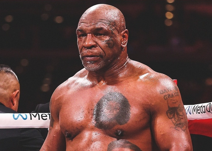 Dana White Akui Salah Menilai Mike Tyson Saat Duel Lawan Jake Paul