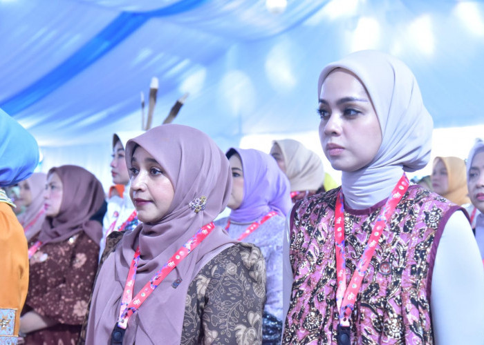 Momentum Majukan Potensi Kerajinan Lokal Daerah, Nadiyah dan Marsha Lystia Ikuti Puncak HUT Ke-46 Dekranas 