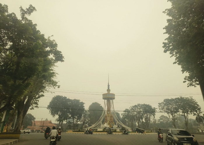 Makin Parah! Langit Kota Jambi Menguning, Udara Masuk Kategori Sangat Tidak Sehat, Karhutla Belum Usai