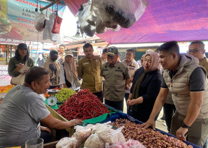 Jelang Puasa 2026, Polisi Sidak Pasar Merangin! Minyakita Dijual di Atas HET