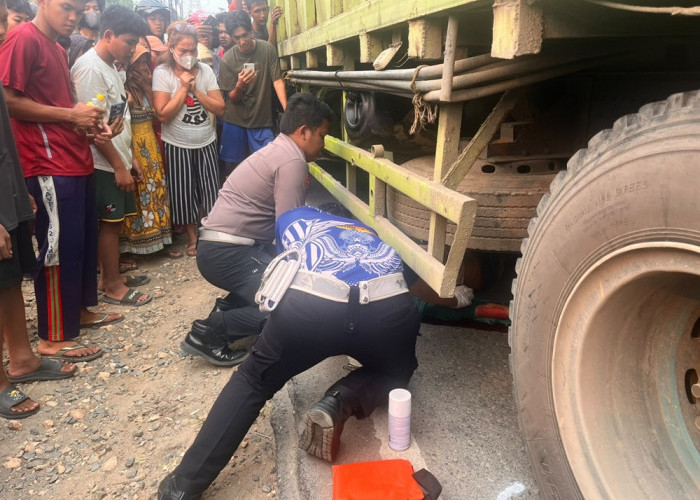 Kecelakaan Maut di Jaluko Muaro Jambi, Pasutri di Motor Revo Tewas Usai Ditabrak Truk Hino