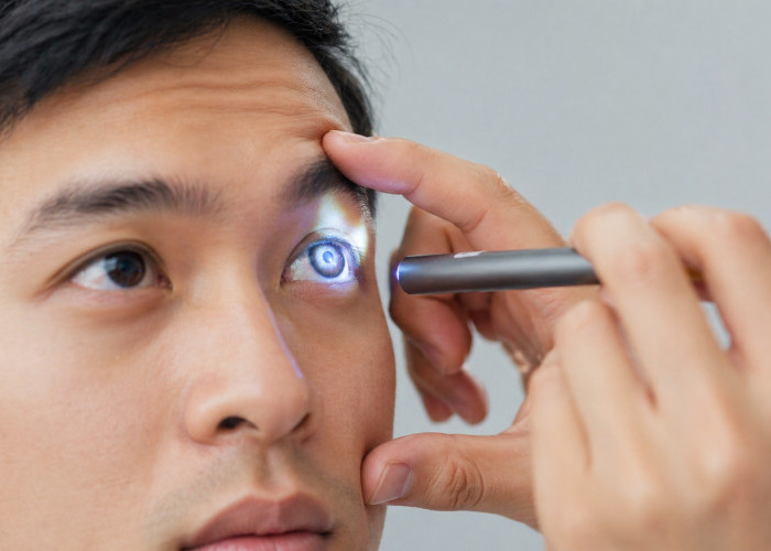 Bukan Hanya Lansia: Anak Muda Juga Berisiko Katarak, Ini Tanda Awal yang Sering Diabaikan