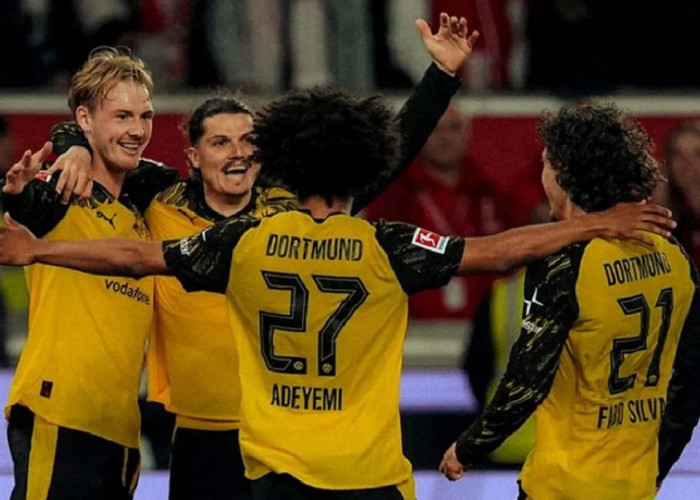 Drama 5 Gol di Signal Iduna Park: Dortmund Bungkam Frankfurt 3-2!