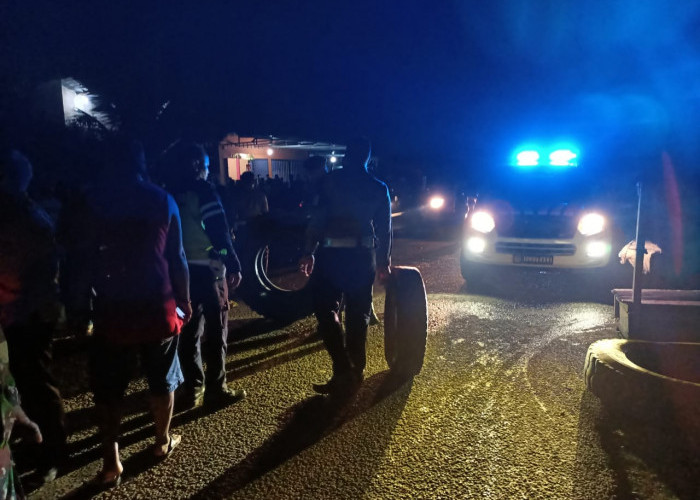 Polisi Terluka, Dilempari Kayu Balok Saat Demo Sopir Angkutan Batu Bara di Rengkiling