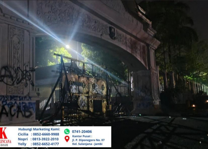 Begini Situasi Kantor Gubernur Jambi Malam Ini Usai Demo Karhutla