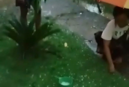 Fenomena Langka, Hujan Es Terjadi di Dusun Aurcino Bungo
