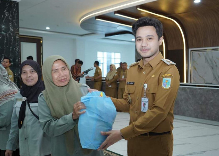 Forum CSR Kota Jambi Konsisten Berbagi, 700 Orang TKK dan PHL Terima Bantuan Sembako