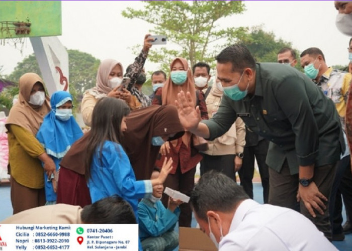 Bupati Merangin Dampingi Gubernur Jambi Serahkan Bantuan Pro Jambi Cerdas 2026 