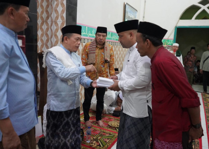 Safari Ramadan di Desa Meranti, Gubernur Jambi Al Haris Ajak Masyarakat Pererat Silaturahmi