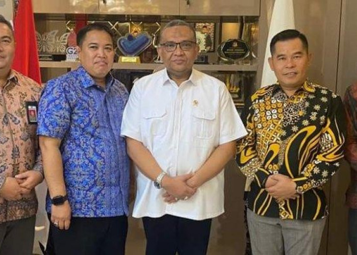 Serah Terima Aset BLK ke Kemenaker RI, Ketua Komisi lV DPRD Provinsi Jambi Dampingi Gubernur 