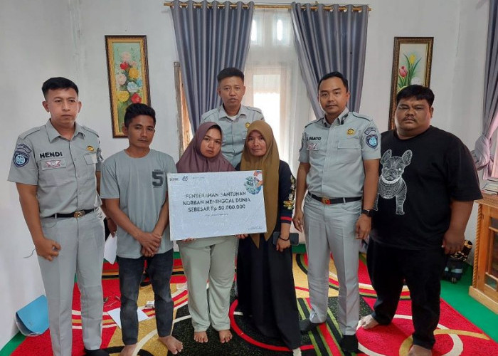 Jasa Raharja Serahkan Santunan kepada Ahli Waris Korban Kecelakaan Maut di Tol Pekanbaru–Dumai