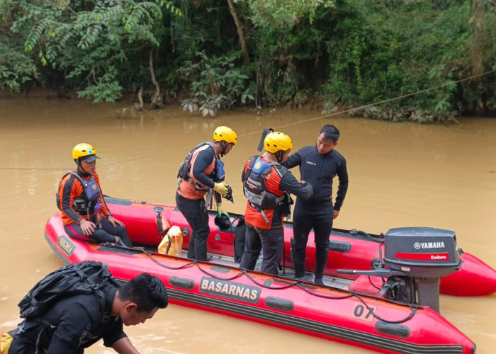 Lansia 74 Tahun Terseret Arus Saat Mandi di Sungai Merangin, Hari Kedua Pencarian Diperluas hingga 8 Kilometer