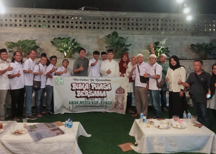 Perkuat Ukhuwah Islamiyah, SMSI Kabupaten Bungo Hadiri Buka Puasa Bersama PT KIM 