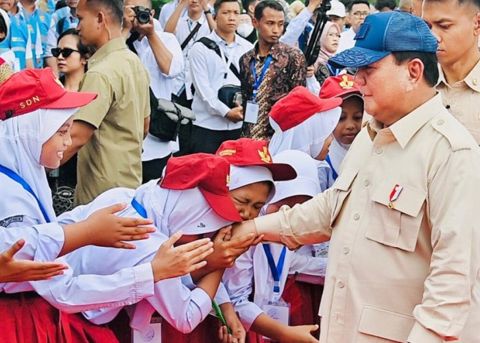 Presiden Prabowo Targetkan Seluruh Anak Dapat Akses Makan Bergizi Gratis pada Akhir 2025