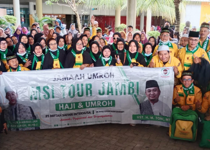 MSI Tour Jambi Berangkatkan 90 Jamaah Umroh