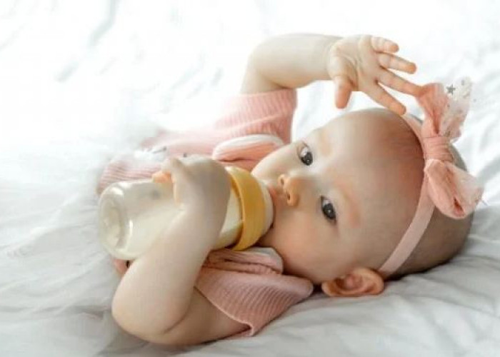 6 Tips Sebelum Memilih Susu Formula untuk Bayi
