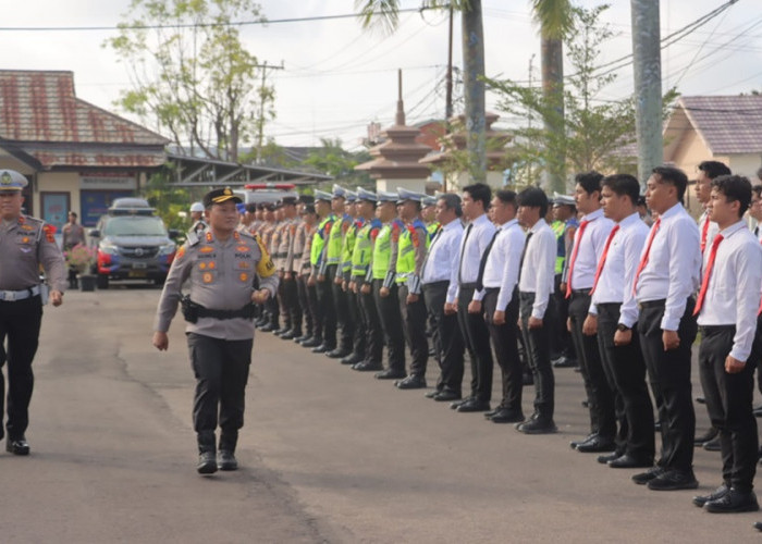 Operasi Lilin 2025: Kapolres dan Wakil Bupati Tanjab Barat Pimpin Apel Gelar Pasukan Pengamanan Nataru
