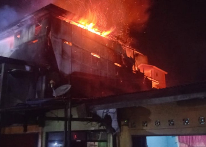 Kebakaran Hanguskan Bangunan Warga Blok D di Tanjab Timur