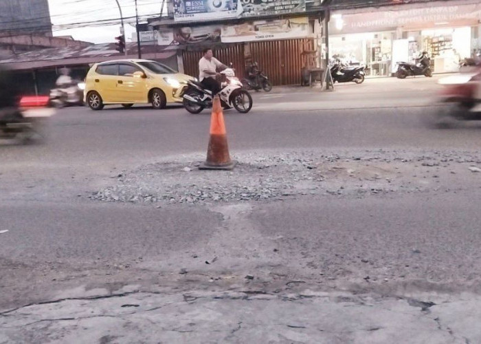 Perbaikan Diminta Segera! DPRD Jambi Soroti Jalan Berlubang di STM Atas 