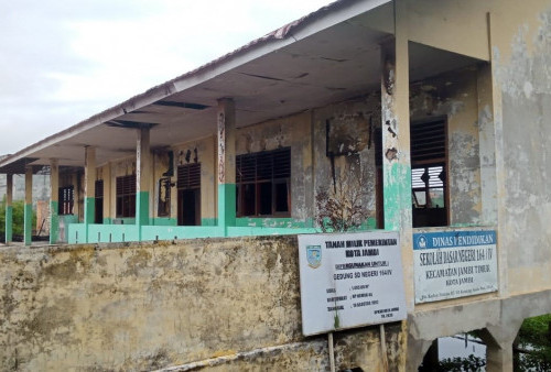 Pasca 2 Bulan Kebakaran, Bangunan SDN 164 Kota Jambi Masih Terbengkalai