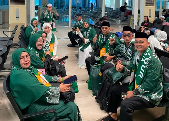 Ajwa Tour Indonesia Berangkatkan 50 Jamaah Umroh Keberangkatan Perdana Terbang Langsung Jambi-Batam-Jeddah