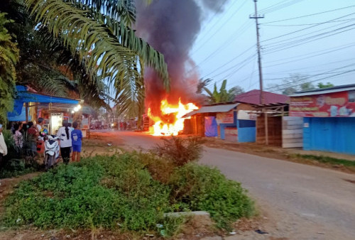 Gara-gara Api Rokok Menyambar BBM, 2 Warung di Bungo Ludes Terbakar
