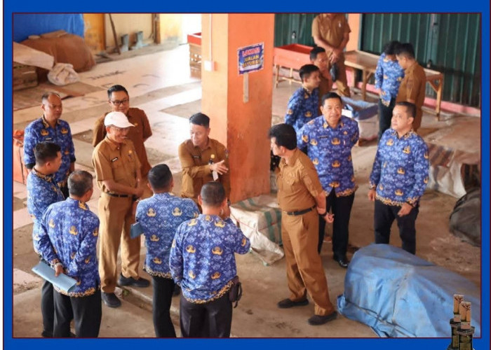Sekda Sungaipenuh Sidak Sarana dan Prasarana Pasar Tanjung Bajure