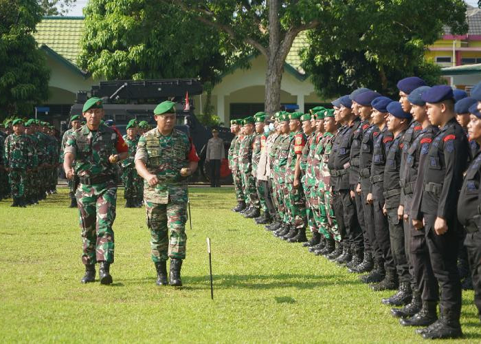 Jelang Kunjungan Presiden Jokowi di Jambi, Danrem 042/Gapu Pimpin Apel Gelar Pasukan Pengamanan VVIP