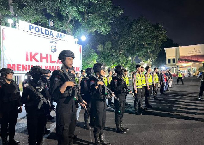 Antisipasi Berandalan Bermotor, Brimob Polda Jambi Turun ke Jalan Patroli di Malam Hari
