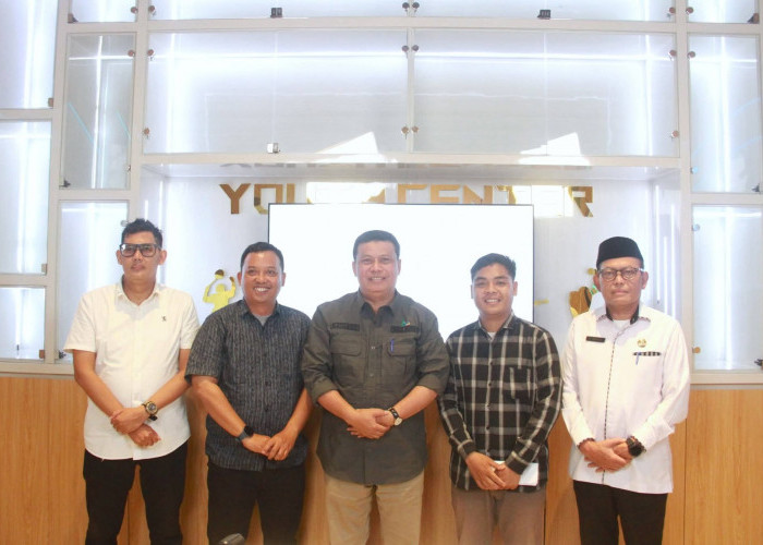 Wakil Bupati Tanjab Barat Jadi Narasumber Podcast Youthcast Center, Ajak Pemuda Aktif Dalam Pembangunan