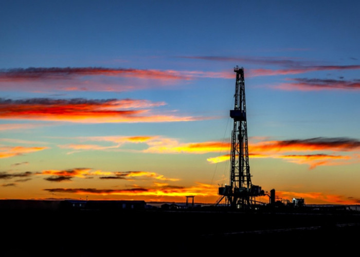 Harga Minyak Dunia Meledak! Konflik Timur Tengah Picu Lonjakan Gila, Brent Tembus US$115 per Barel