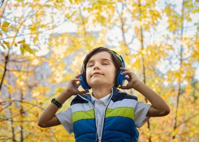 Ternyata, Anak-anak Juga Butuh Musik, Ini Manfaat Mendengarkan Musik Bagi Perkembangan Anak