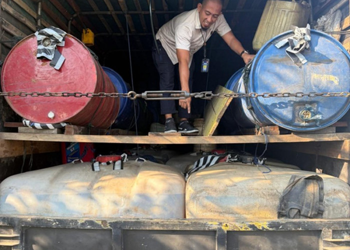 23 Ribu Liter BBM Diduga Ilegal dari Bayat Menuju Muara Bungo Digagalkan, Polisi Amankan 4 Orang